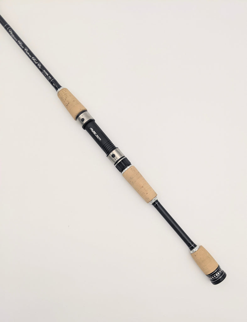 Fishing spinning rod Hurricane Redbone 6' 6 Medium action model Rbj661msw  30-65 lb. with rail Penn Sargus SG7000 for Sale in Miami, FL - OfferUp